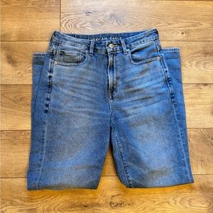 American Eagle High Rise Curvy Mom Jean